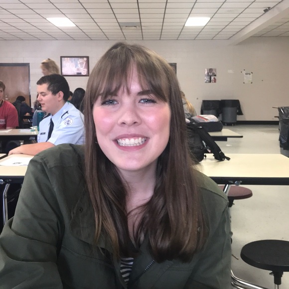 Meet your Posher, Ella - Picture 1 of 1